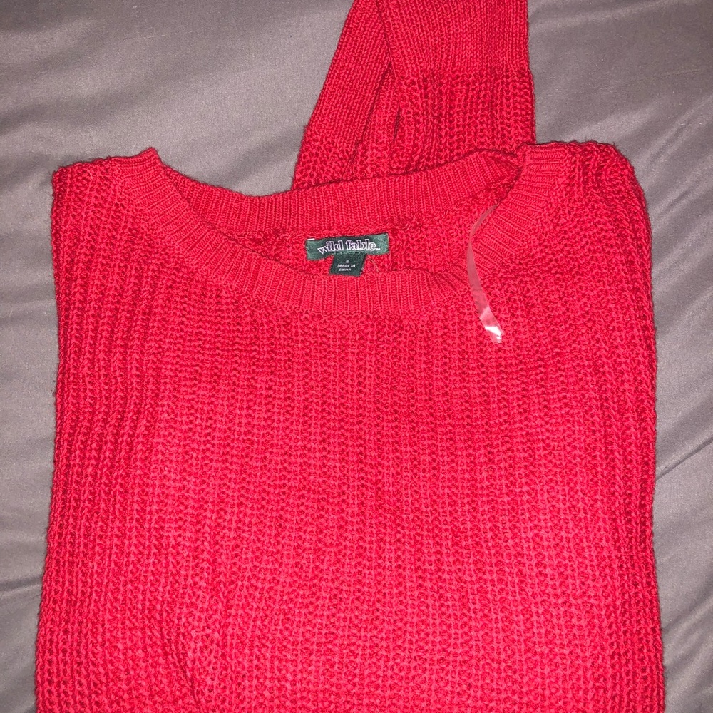 Cropped Red Sweater - Picture 2 of 2